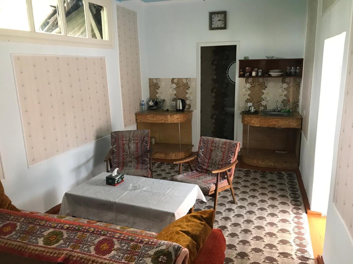 Hayq Guest House Ґоріс Екстер'єр фото